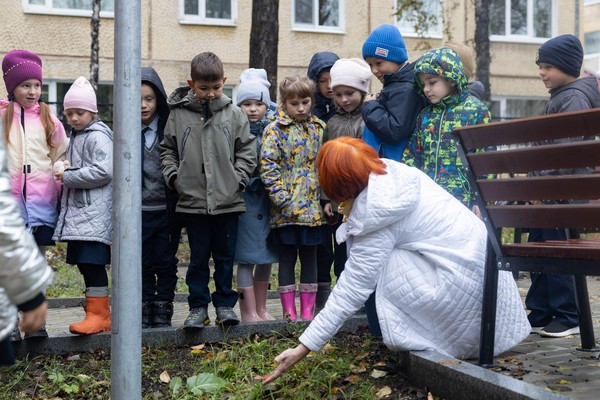 Тематическая экскурсия «Цветок с птичьим именем»