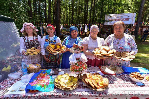 Международная ярмарка-фестиваль фольклора и ремесел «75 мастеровых»