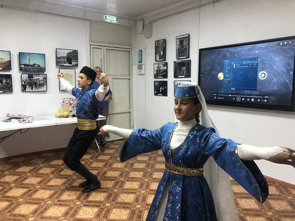 Познавательный час ко Дню этнографа в Крымскотатарском музее