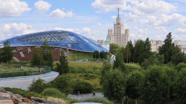 Обзорная экскурсия по парку «Зарядье»