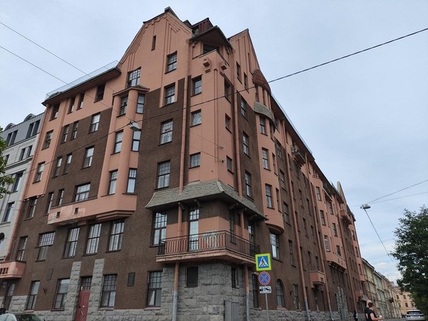 «Пешком по Коломне. Вдоль набережной реки Фонтанки»