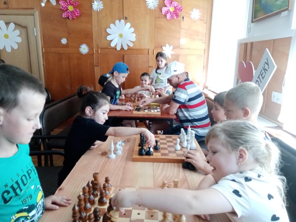 Познавательно-игровая программа «Тайна шахматной доски»