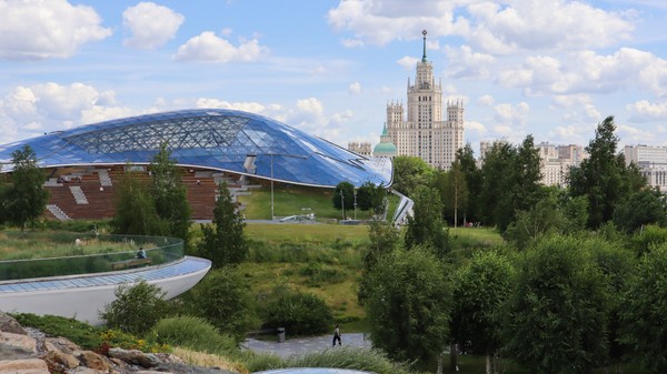 Обзорная экскурсия по парку «Зарядье»