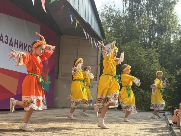 Праздничная программа «Тюмень- любовь моя и гордость»