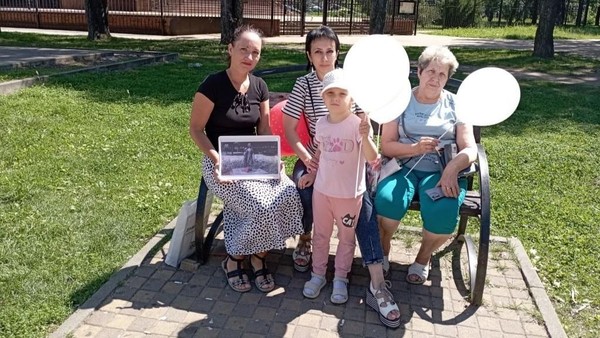 Уличная акция памяти «Ангелы Донбасса»