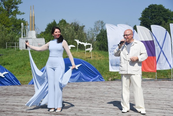 «Флоту России — слава!»