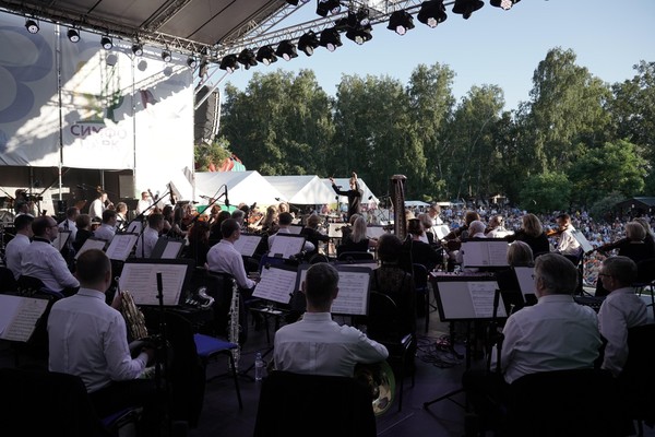 Концерт «Танцы с оркестром»