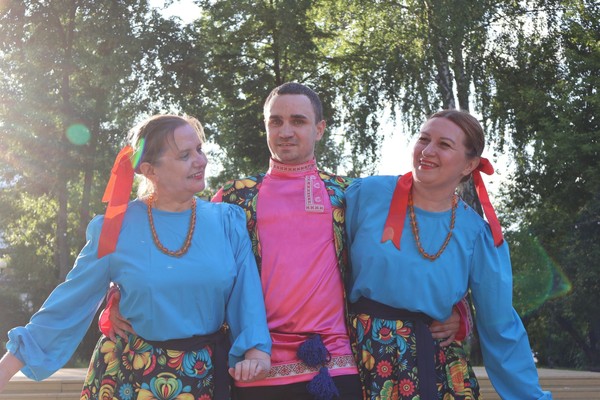 Семейная танцевальная программа «Танцуем вместе!»