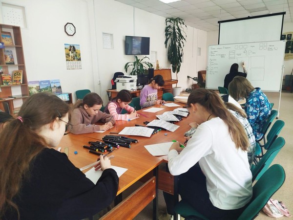 Программа «История мотивами народной росписи»