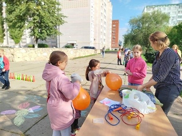 Познавательно-игровой час «Безопасность нужна и важна»
