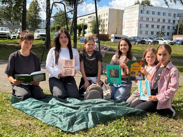 «Литературные герои рекомендуют»