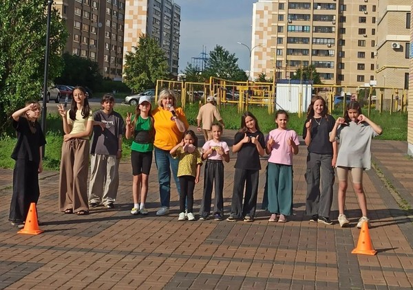 Познавательная программа по анти-террору и конкурс рисунков«Я держу в ладошках солнце»