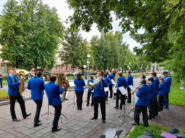 Концертная программа «Музыка широкого бульвара»