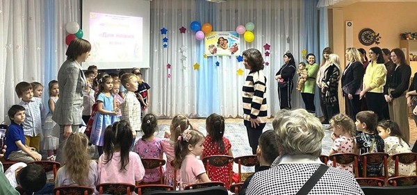 Игровая программа «Сердцем семейным согреты»