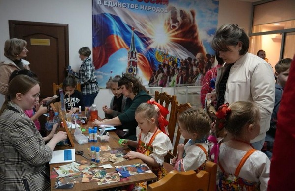 Открытие выставки по итогам конкурса «В семейной кругу: традиции народов России»