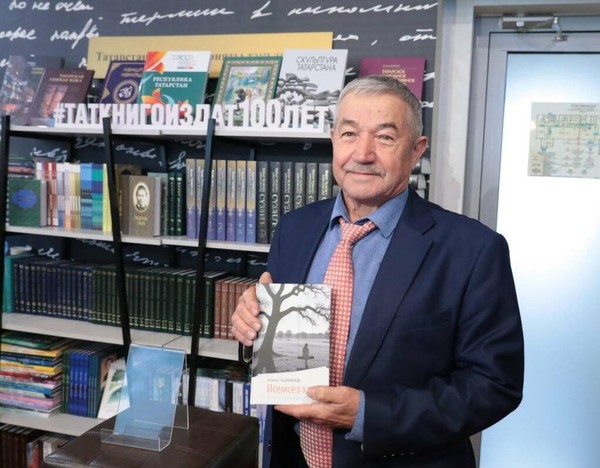«Камил Кәримов — язучы-сатирик»