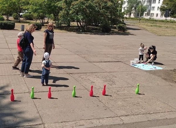 Игровая программа «Ромашка – символ счастья»