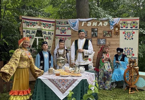 Концерт «Дарите ромашки любимым»