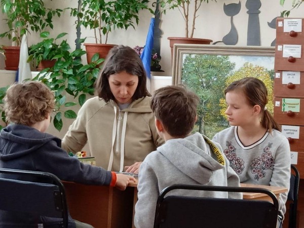 «От бабушки к внучке, от дедушки к внуку»