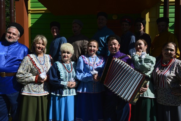 Фестиваль-конкурс частушек «Звени частушка, пой душа!»