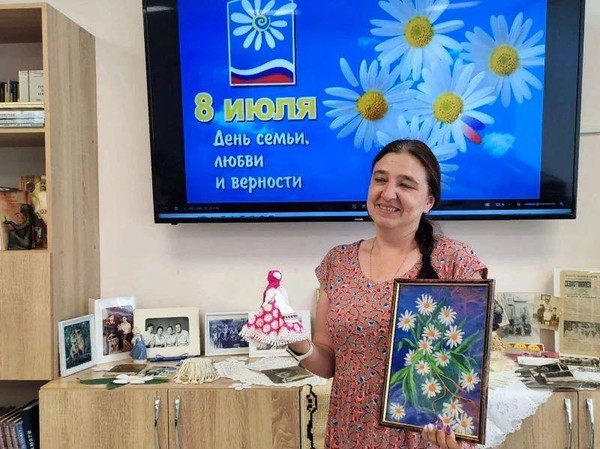 Семейный арт-час «Любовь в лепестках»