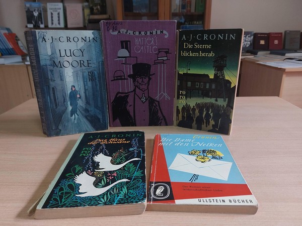 Выставка «A. J. Cronin»
