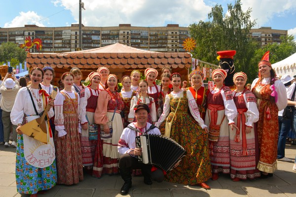 Акция «Гуляем в народном»