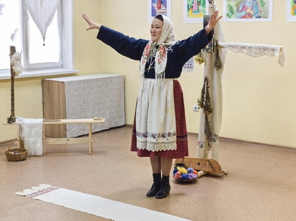 Спектакль «Деревня» (по мотивам пьесы Н. Клюева «Погорельщина»)