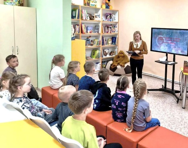 Экологическая презентация «В гостях у крылатых: секреты орнитологов»