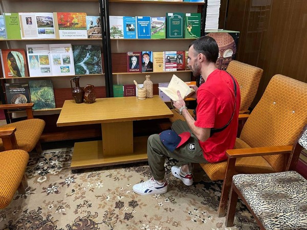Книжно – иллюстративная выставка «Шедевры русской живописи»