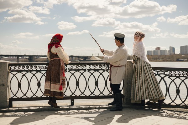 Как кривощёковские за реку переехали