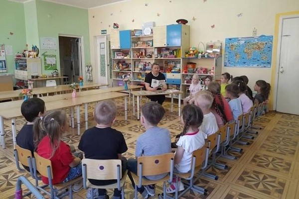 Громкое чтение «У меня зазвонил телефон»