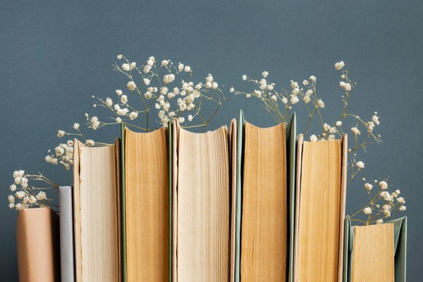 Выставка «Книги, вдохновленные книгами»