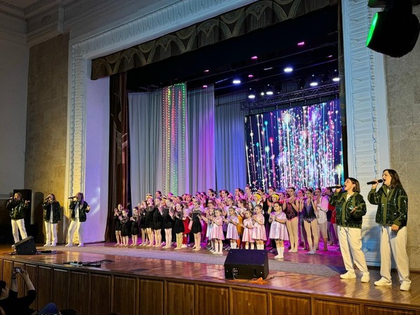 Концерт «Пой, танцуй, сияй»