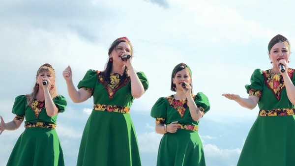 Праздничная программа «Тепло сибирского края»