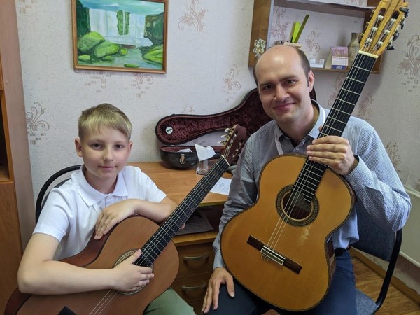 Онлайн мастер–класс «Баррэ на классической гитаре»