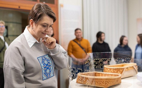 Выставка «Геометрия на бересте»