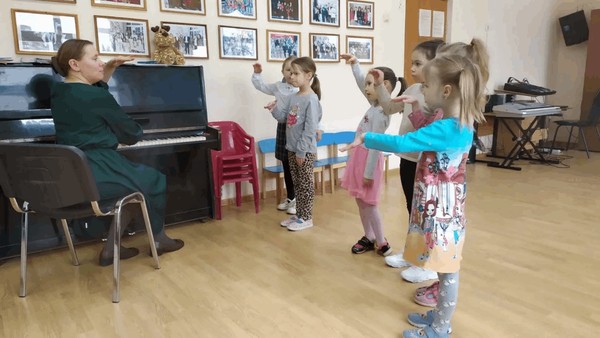 «Семь весёлых нот»