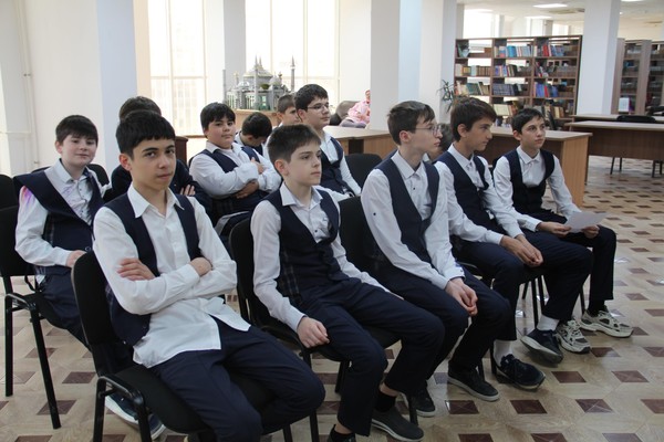 Литературно–музыкальная гостиная «Поэзия гор»