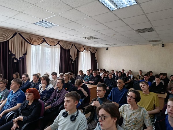 Тематический просмотр фильма, посвященный Дню Государственного флага Российской Федерации
