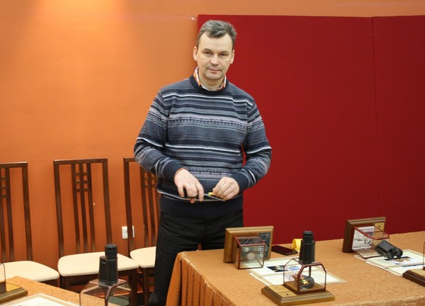 Выставка «Шедевры микроискусства»