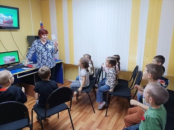 Праздник «Флаг державы – символ славы»