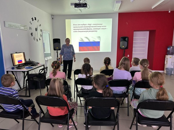 Исторический круиз «Белый, синий, красный цвет — символ славы и побед!»