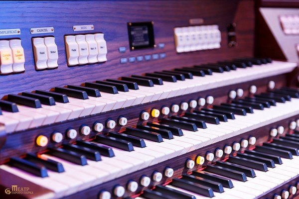 Классика и не только. Орган и вокальный дуэт