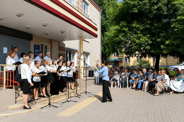 Интеллектуальная игра «Гордо взвейся над страной флаг российский – наш родной!»