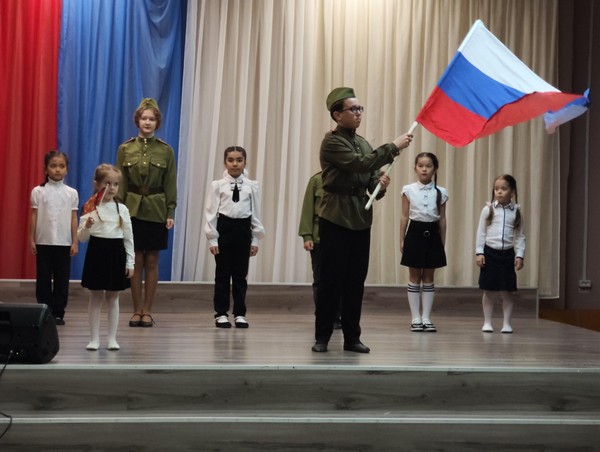 Концертная программа «Три цвета России»