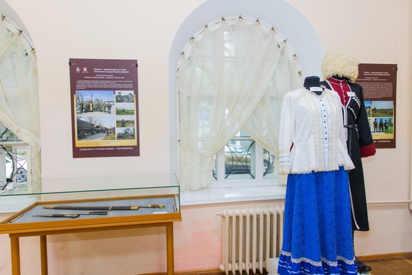 Выставка «Где ступает нога казака, там наступает мир»