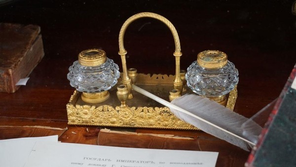 Выставка «Страницы времени: Путешествие по печатной культуре XIX – начала XX века»