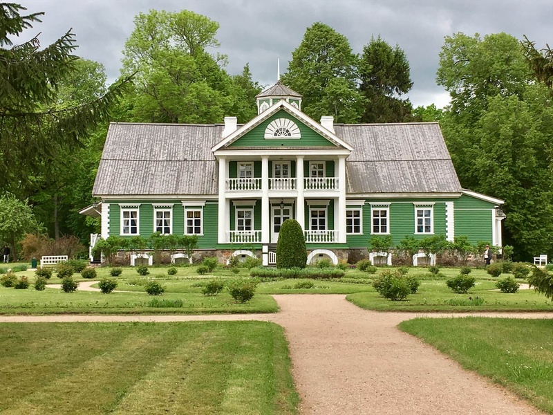 Пушкинские горы с прогулками по заповеднику (мини-группа)