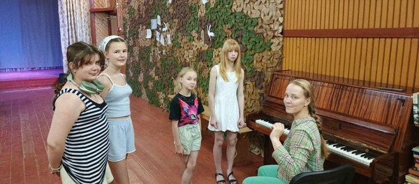 «Весёлые нотки»
